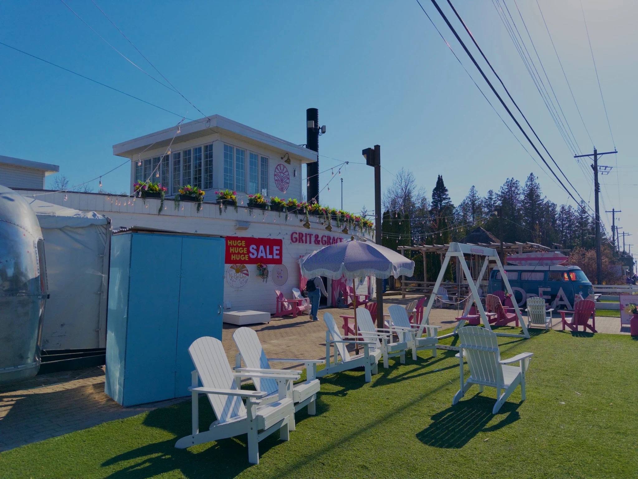 Outdoor shop and seating area in Sauble Beach